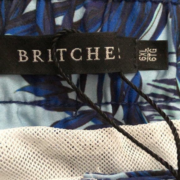 Mens Swim Trunks! Never worn!! - Picture 3 of 10